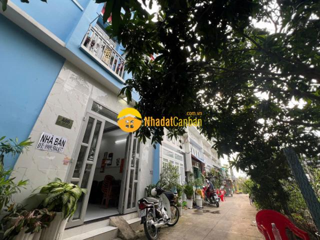 Nhà mặt phố bán