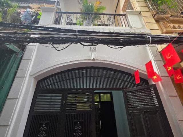 Nhà bán tại Hoàn Kiếm, Hà Nội