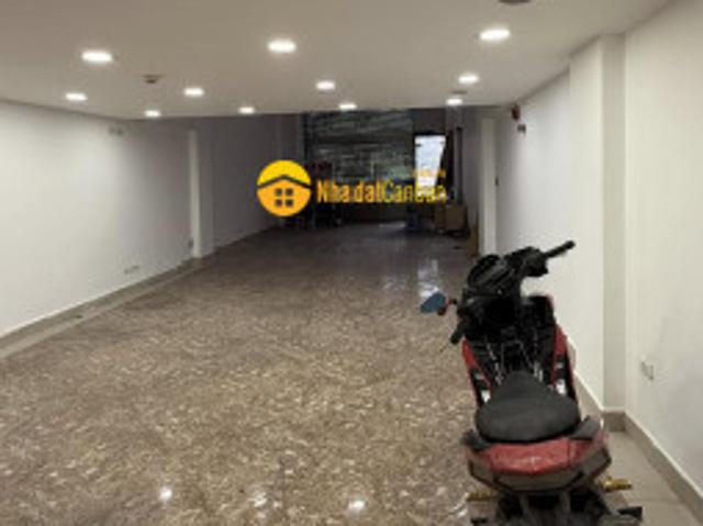 Nhà mặt phố bán
