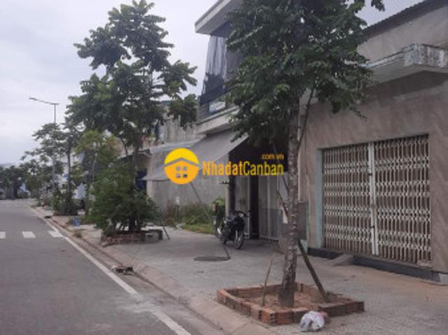 Nhà mặt phố bán