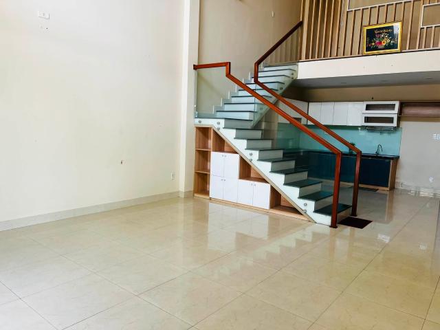 Nhà mặt phố bán
