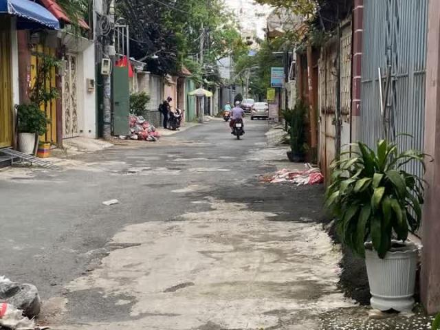 Nhà bán tại Khuôn viên UBND Thành phố Hồ Chí Minh, Thành phố Hồ Chí Minh