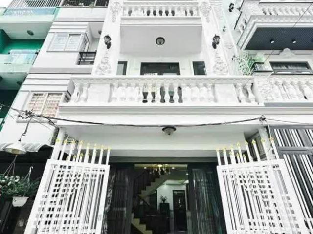 Nhà bán tại Khuôn viên UBND Thành phố Hồ Chí Minh, Thành phố Hồ Chí Minh