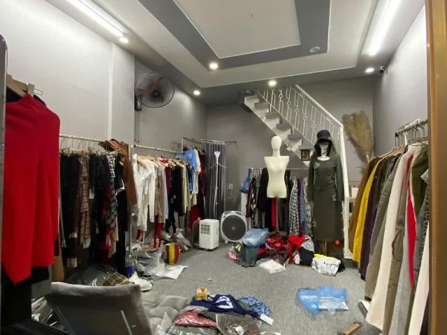 Nhà bán tại Cty dịch vụ thương mại tổng hợp cảng Hải Phòng, Thành phố Hải Phòng