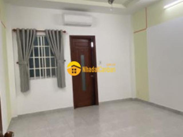 Nhà mặt phố bán