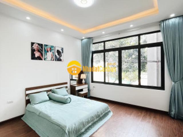 Nhà mặt phố bán