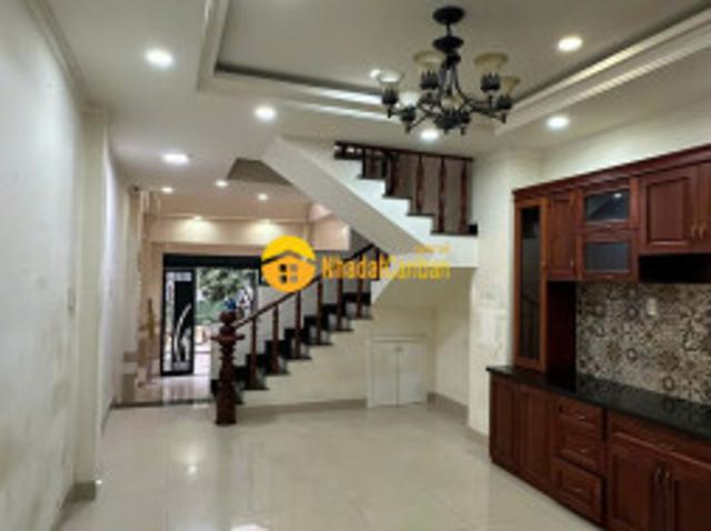 Nhà mặt phố bán