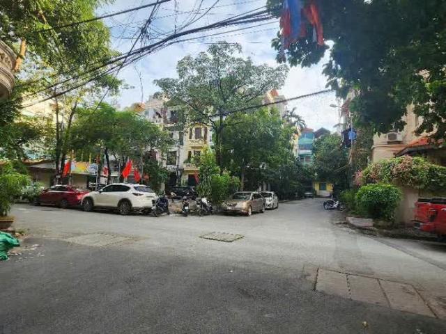 Biệt Thự bán tại Hoàn Kiếm, Hà Nội