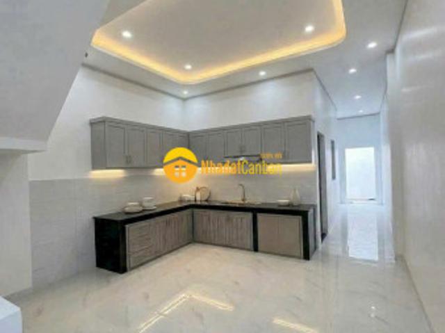 Nhà mặt phố bán