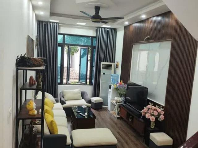 Nhà bán tại Hoàn Kiếm, Hà Nội