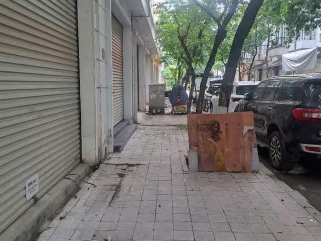 Nhà mặt phố bán tại Hoàn Kiếm, Hà Nội