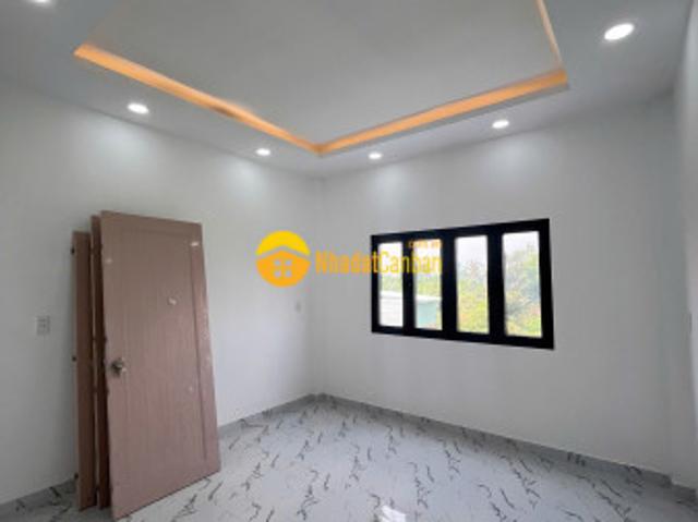 Nhà mặt phố bán