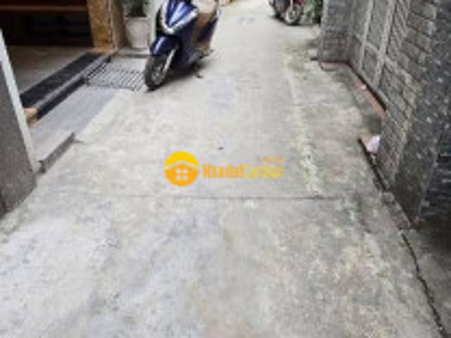 Nhà mặt phố bán