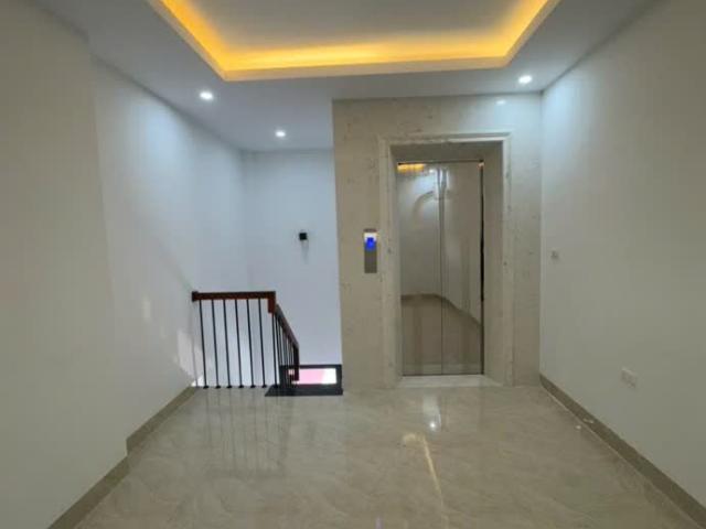 Nhà bán tại Hoàn Kiếm, Hà Nội