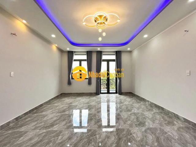 Nhà mặt phố bán