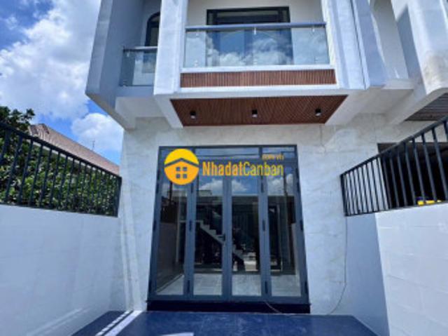 Nhà mặt phố bán