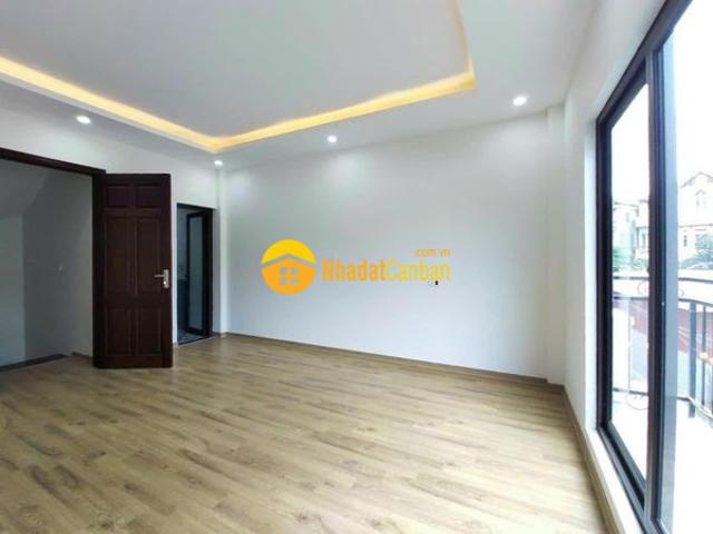 Nhà mặt phố bán