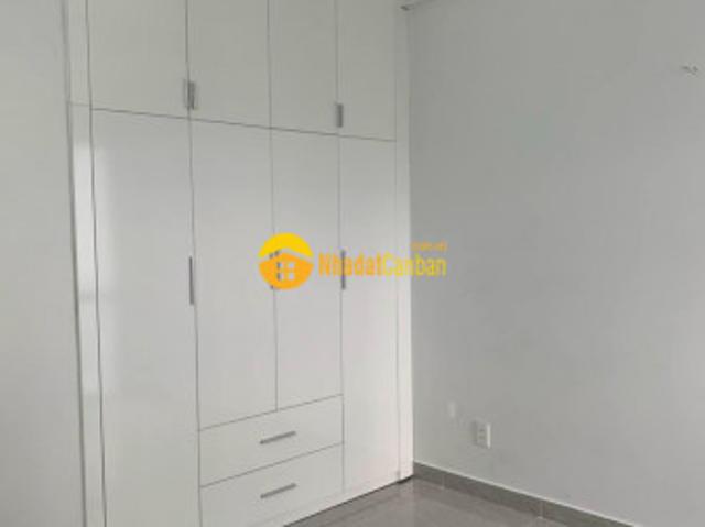 Nhà mặt phố bán