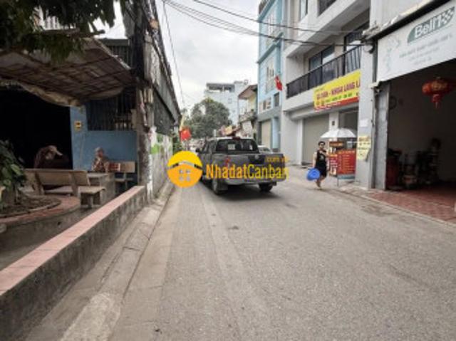 Nhà mặt phố bán