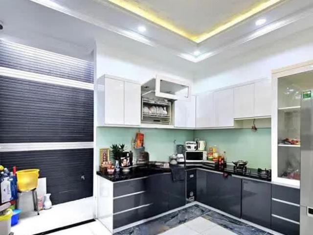 Nhà mặt phố bán tại Hoàn Kiếm, Hà Nội