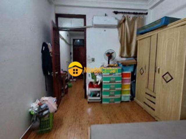 Nhà mặt phố bán