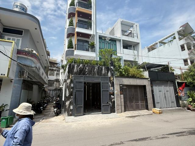 Nhà mặt phố bán
