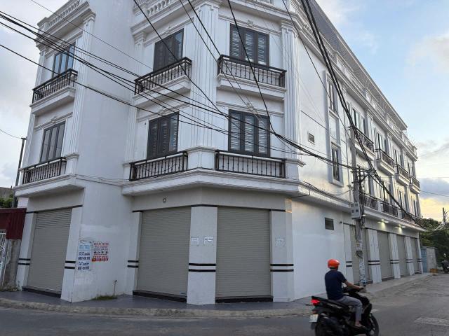Nhà mặt phố bán