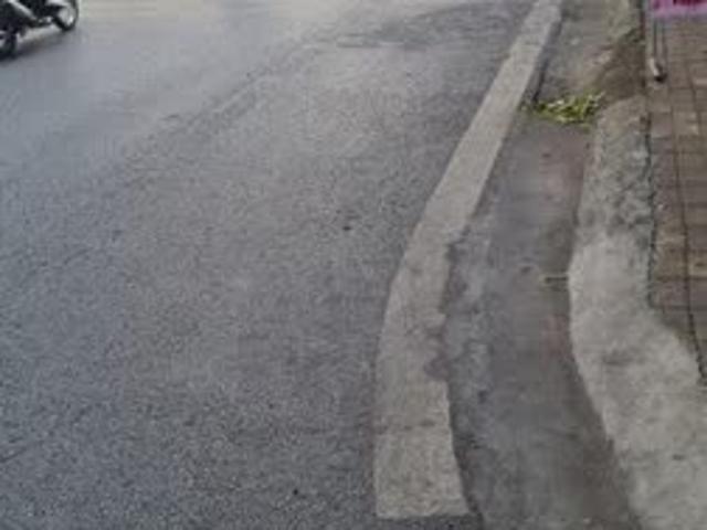Nhà mặt phố bán