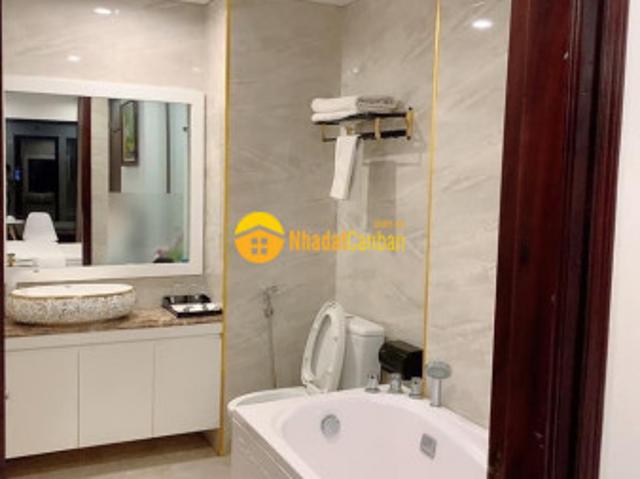 Nhà mặt phố bán