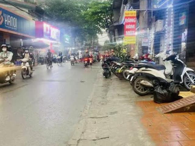 Nhà mặt phố bán tại Hoàn Kiếm, Hà Nội