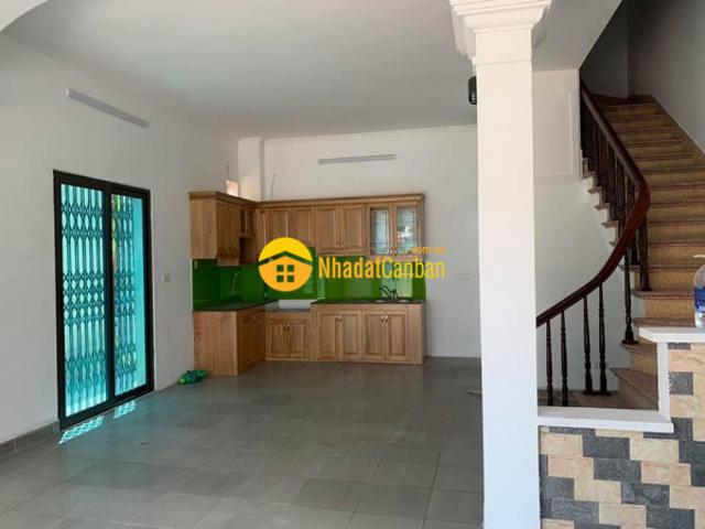 Nhà mặt phố bán