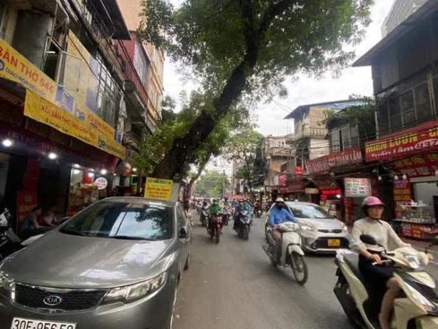 Nhà mặt phố bán tại Hoàn Kiếm, Hà Nội