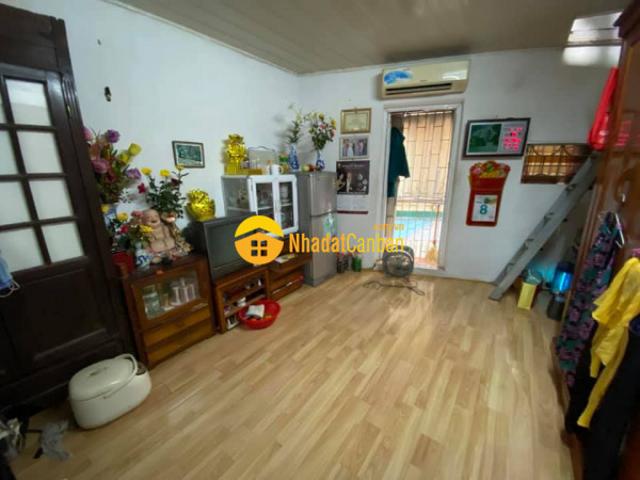 Nhà mặt phố bán