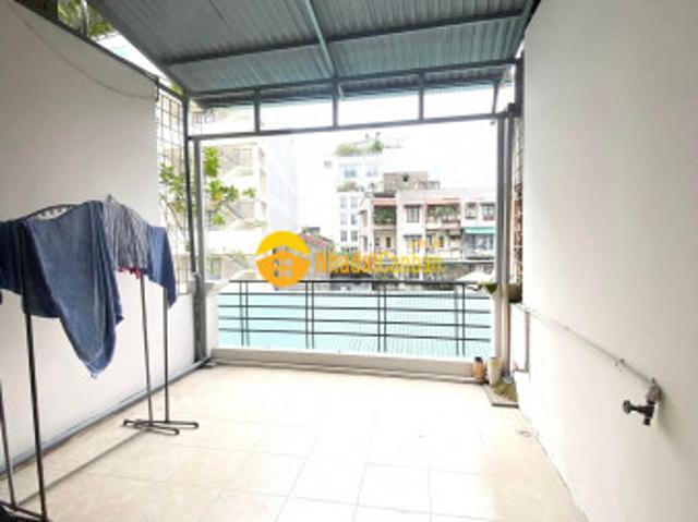 Nhà mặt phố bán
