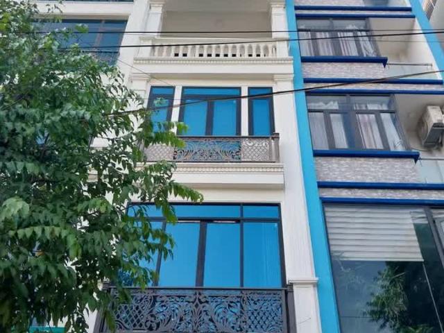 Nhà mặt phố bán tại Hoàn Kiếm, Hà Nội