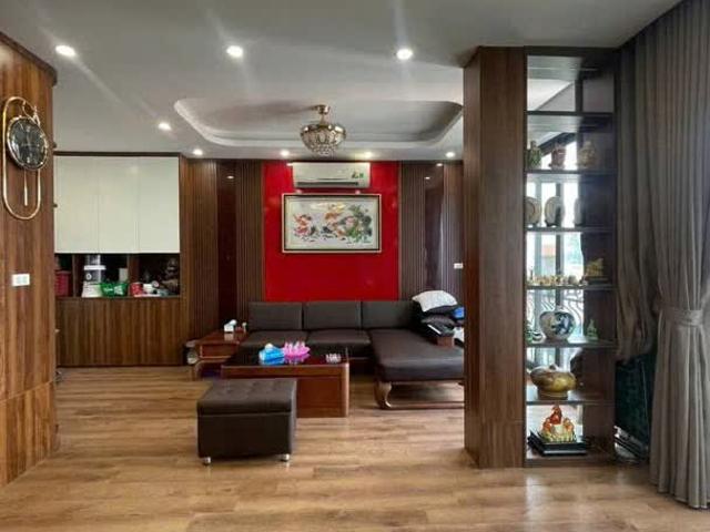 Nhà mặt phố bán tại Hoàn Kiếm, Hà Nội