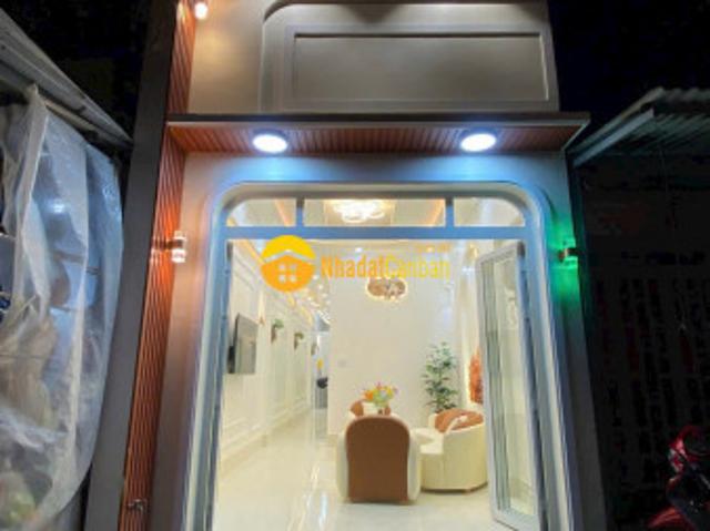 Nhà mặt phố bán