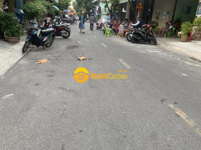 Nhà mặt phố bán