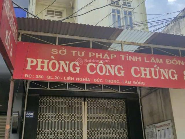 Nhà mặt phố bán