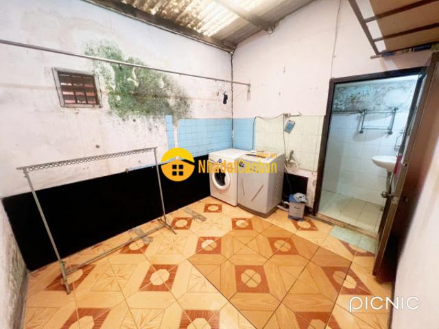 Nhà mặt phố bán
