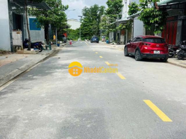 Nhà mặt phố bán