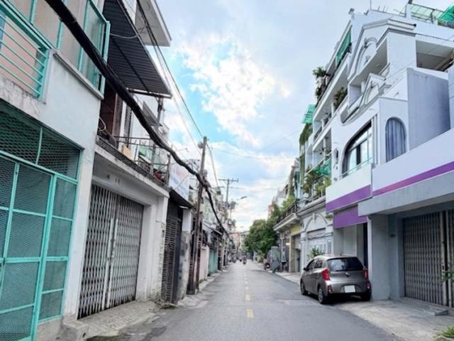 Nhà mặt phố bán