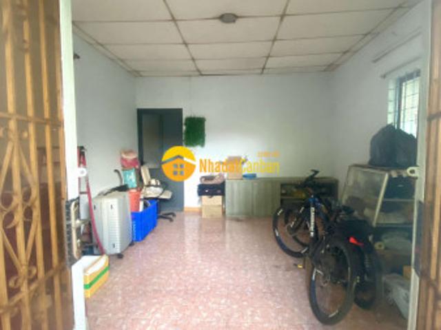 Nhà mặt phố bán