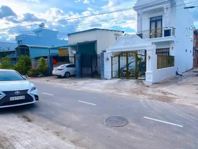 Nhà mặt phố bán tại Gia Lai