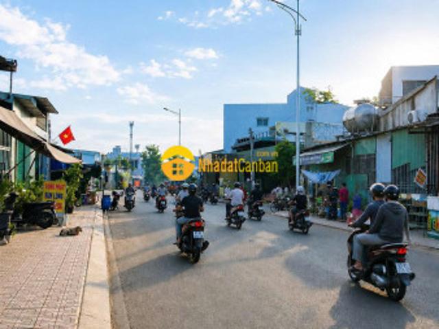 Nhà mặt phố bán