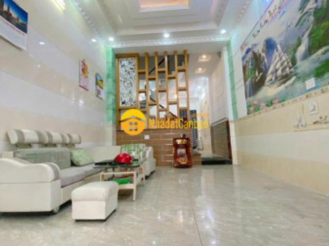 Nhà mặt phố bán