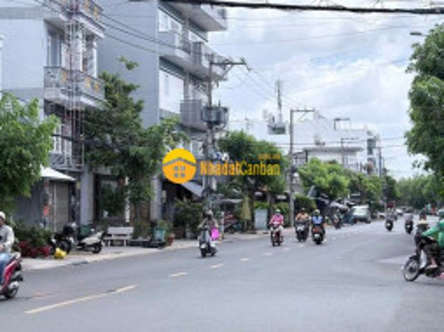 Nhà mặt phố bán