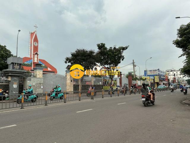 Nhà mặt phố bán