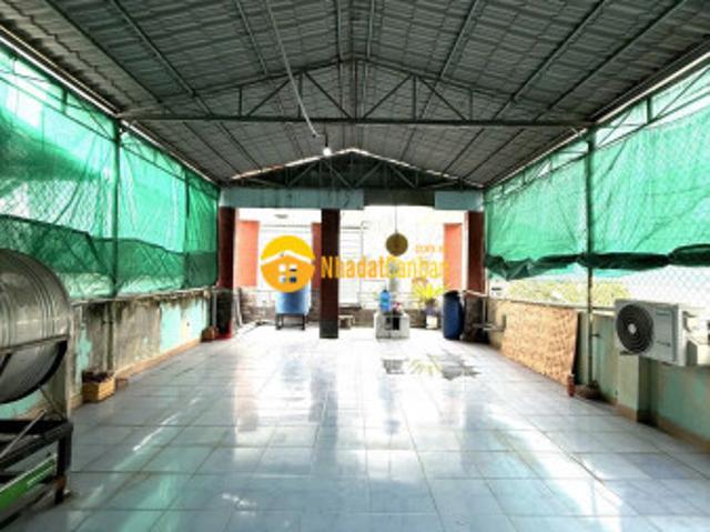 Nhà mặt phố bán