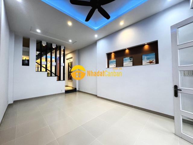 Nhà mặt phố bán